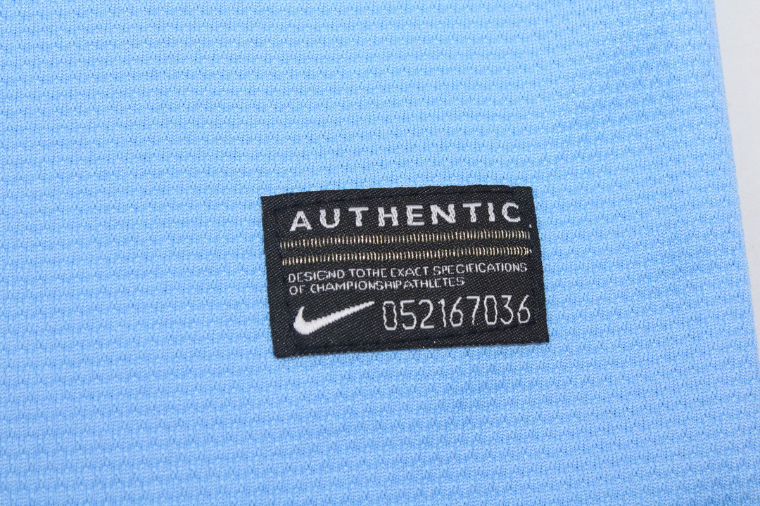 Camisa Retrô Manchester City 13/14 "Kun Aguero" Nº16