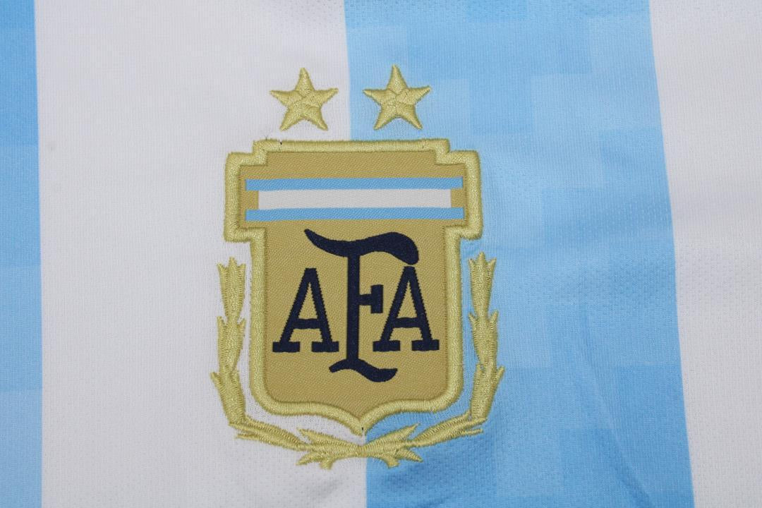Camisa Retrô Argentina Home Copa do Mundo Versão 2018 "Messi" N°.10