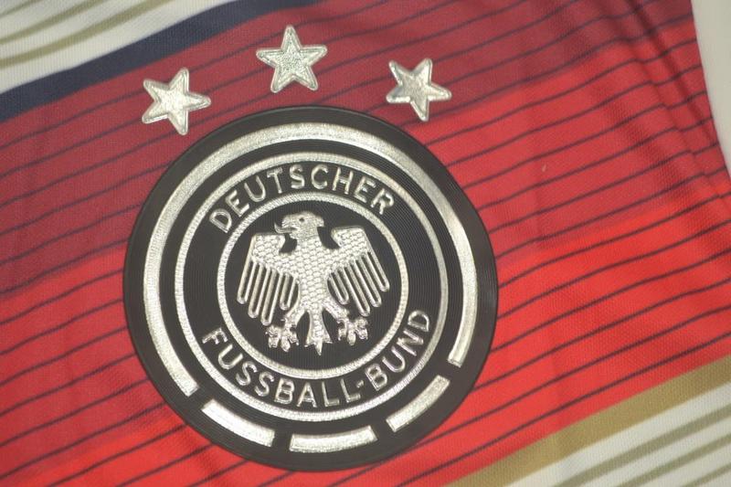 Camisa Retrô Alemanha Home Copa do Mundo Finale Versão 2014 "Schwsteiger" N°.7