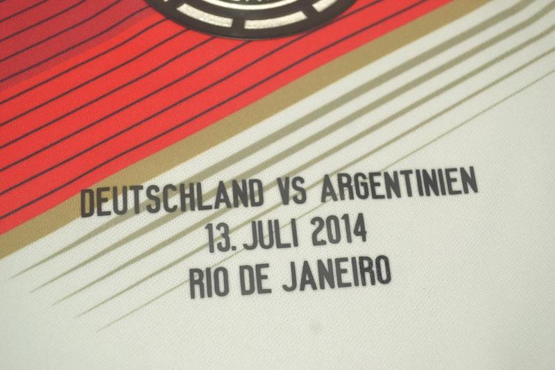 Camisa Retrô Alemanha Home Copa do Mundo Finale Versão 2014 "Schwsteiger" N°.7