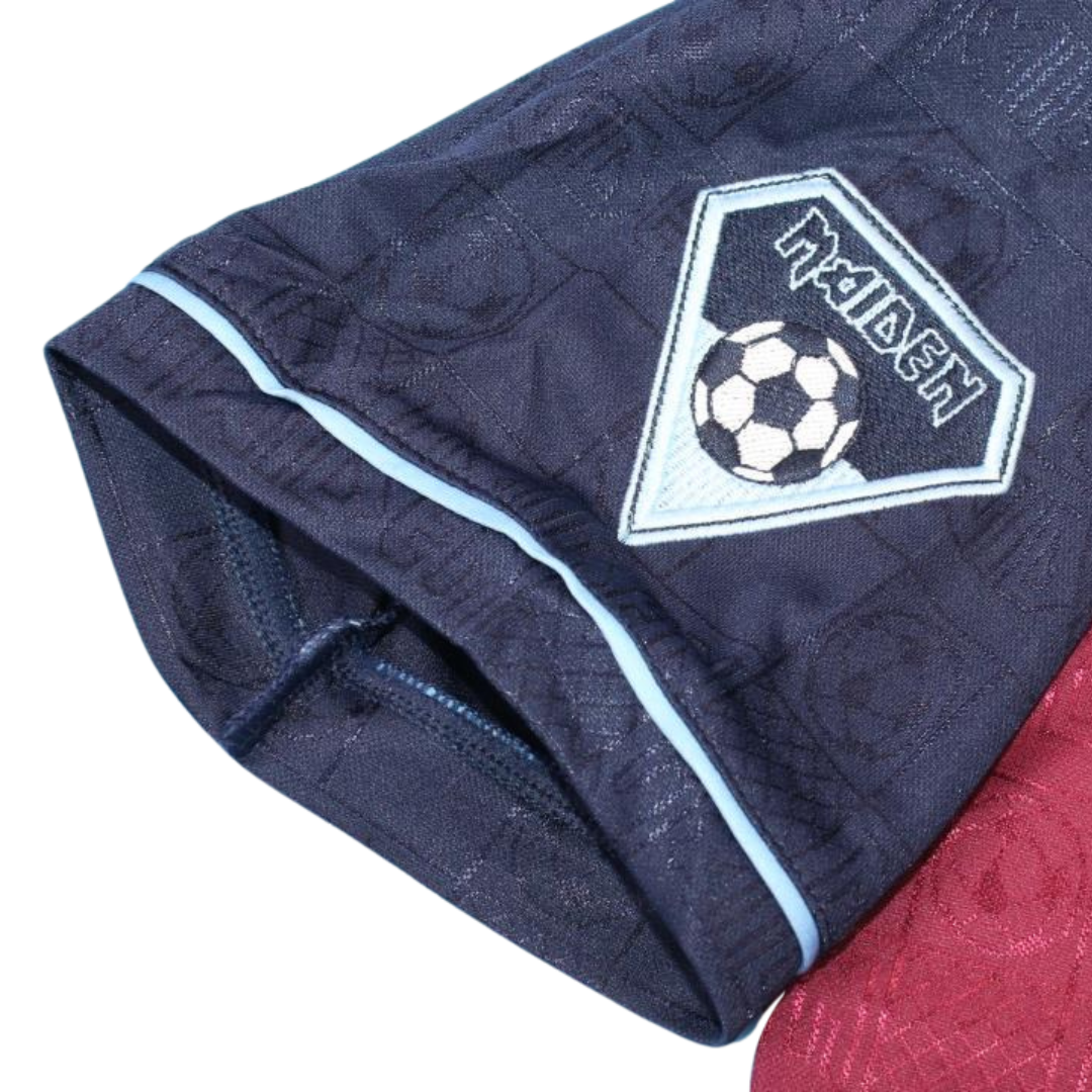 Camisa Retrô Iron Maiden Away 2011 Nº 11