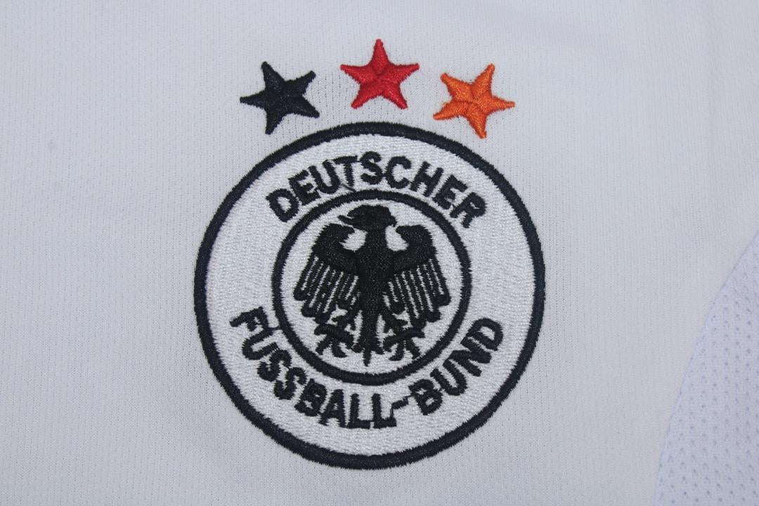 Camisa Retrô Alemanha Home Copa do Mundo Versão 2002 "Ballack" N°.13