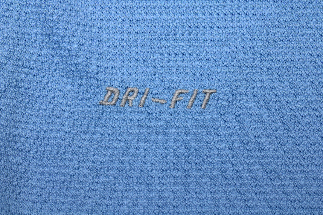 Camisa Retrô Manchester City 13/14 "Kun Aguero" Nº16