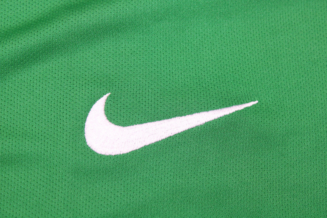 Camisa Retrô VfL Wolfsburg Home 08/09