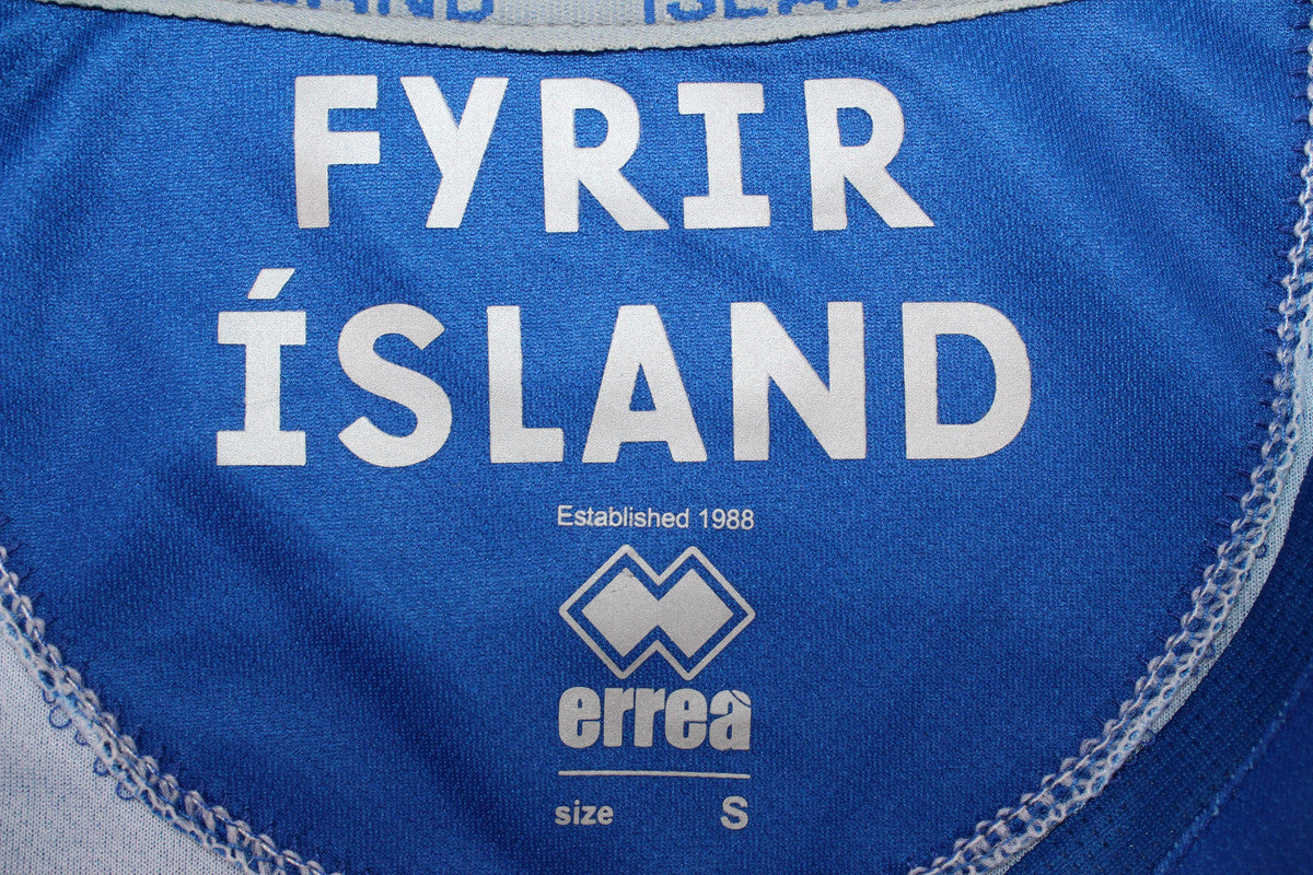 Camisa Islândia 16/17 Home - Versão Retrô