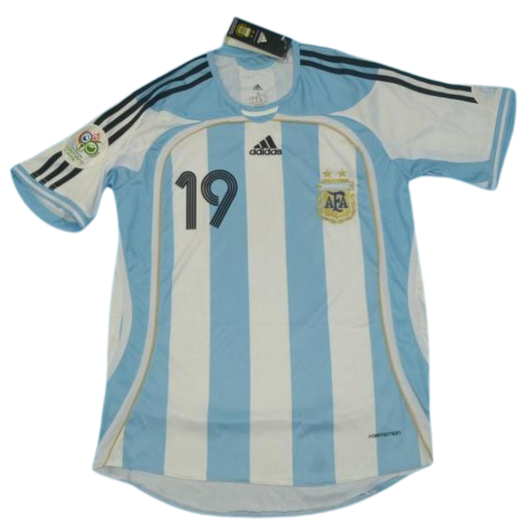 Camisa Retrô Argentina Home Copa do Mundo Versão 2006 "Messi" N°.19