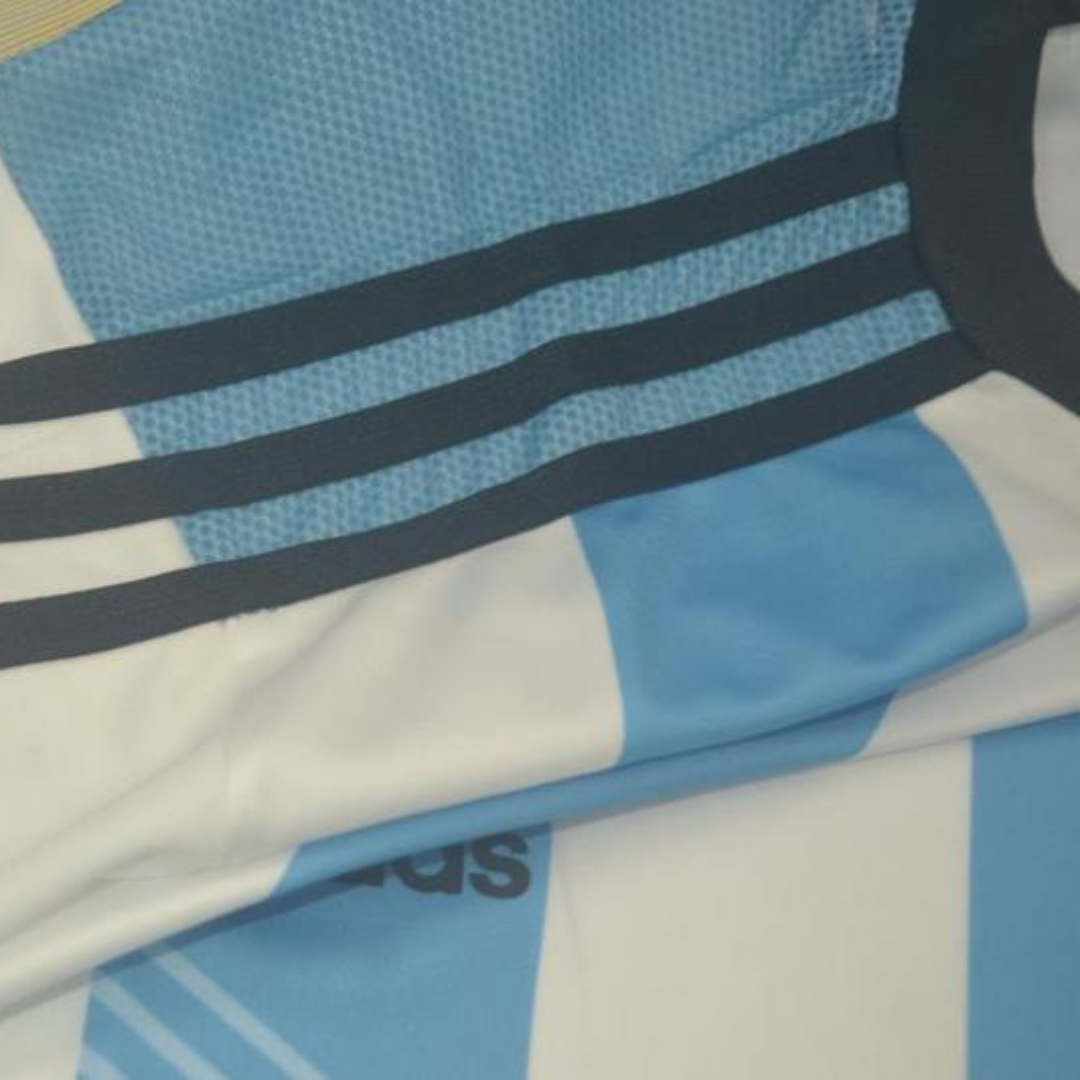 Camisa Retrô Argentina Home Copa do Mundo Versão 2014 "Messi" N°.10
