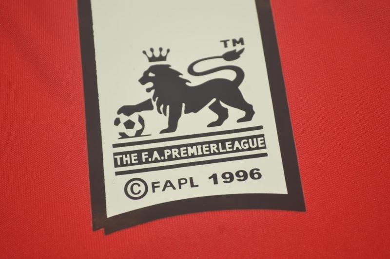 Camisa Retrô Arsenal Home 04/05 "HeN°y" Nº 14