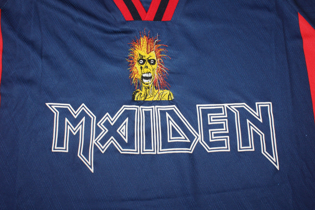 Camisa Retrô Iron Maiden Manga Longaa 98