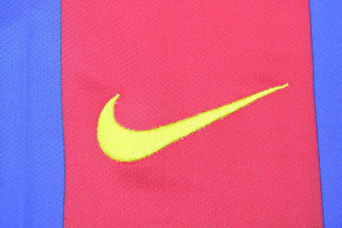 Camisa Retrô Barcelona Home 04/05 "Messi" Nº 30