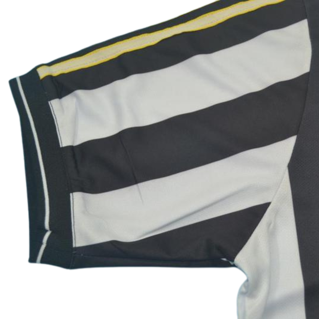 Camisa Retrô New Castle Home 97/99 "Asprilla" Nº 11