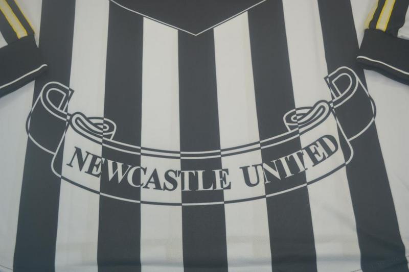 Camisa Retrô New Castle Home Manga Longaa 97/99 "Shearer" Nº 9