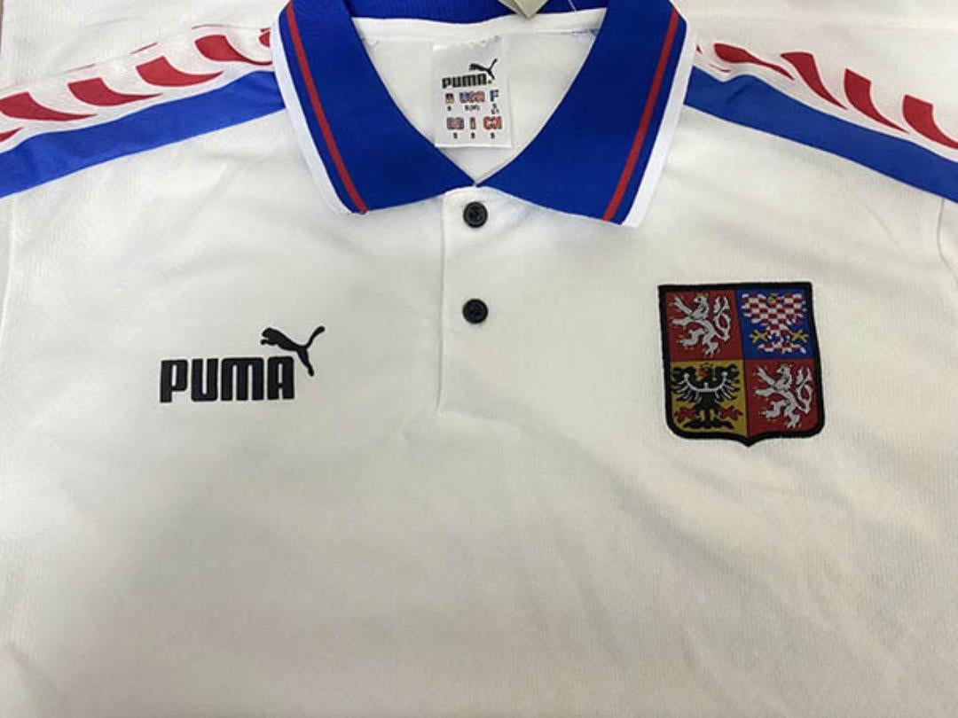 Camisa Retrô Rep Tcheca Away 1996