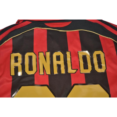 Camisa Retrô Milan Home UCL Versão 06/07 "Ronaldo" N°.99