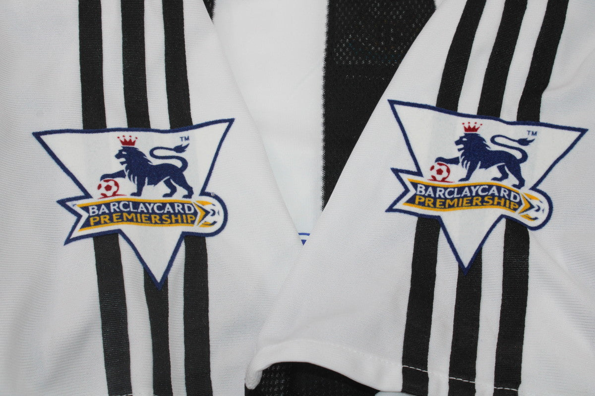 Camisa Retrô New Castle Home 03/05 "Munez" Nº 26