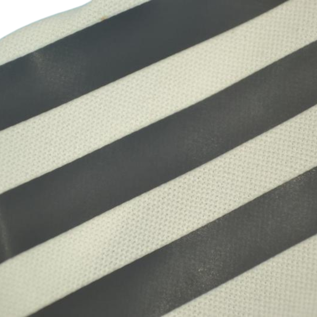 Camisa Retrô New Castle Home 05/06 "Owen" Nº 10
