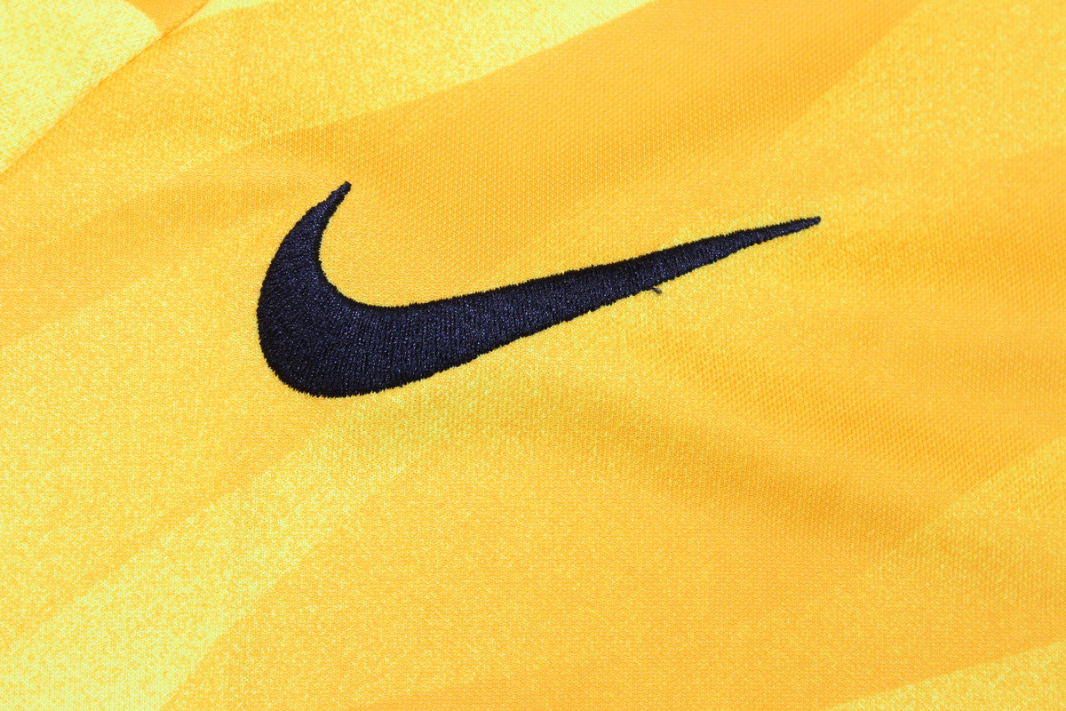 Camisa Retrô Liverpool   23/24