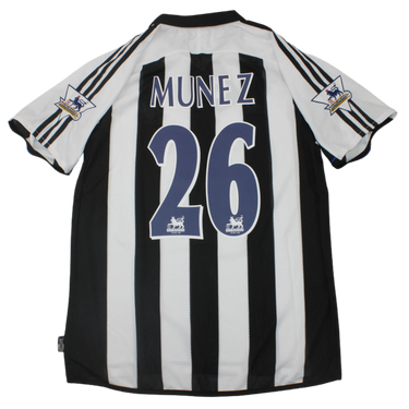 Camisa Retrô New Castle Home 03/05 "Munez" Nº 26