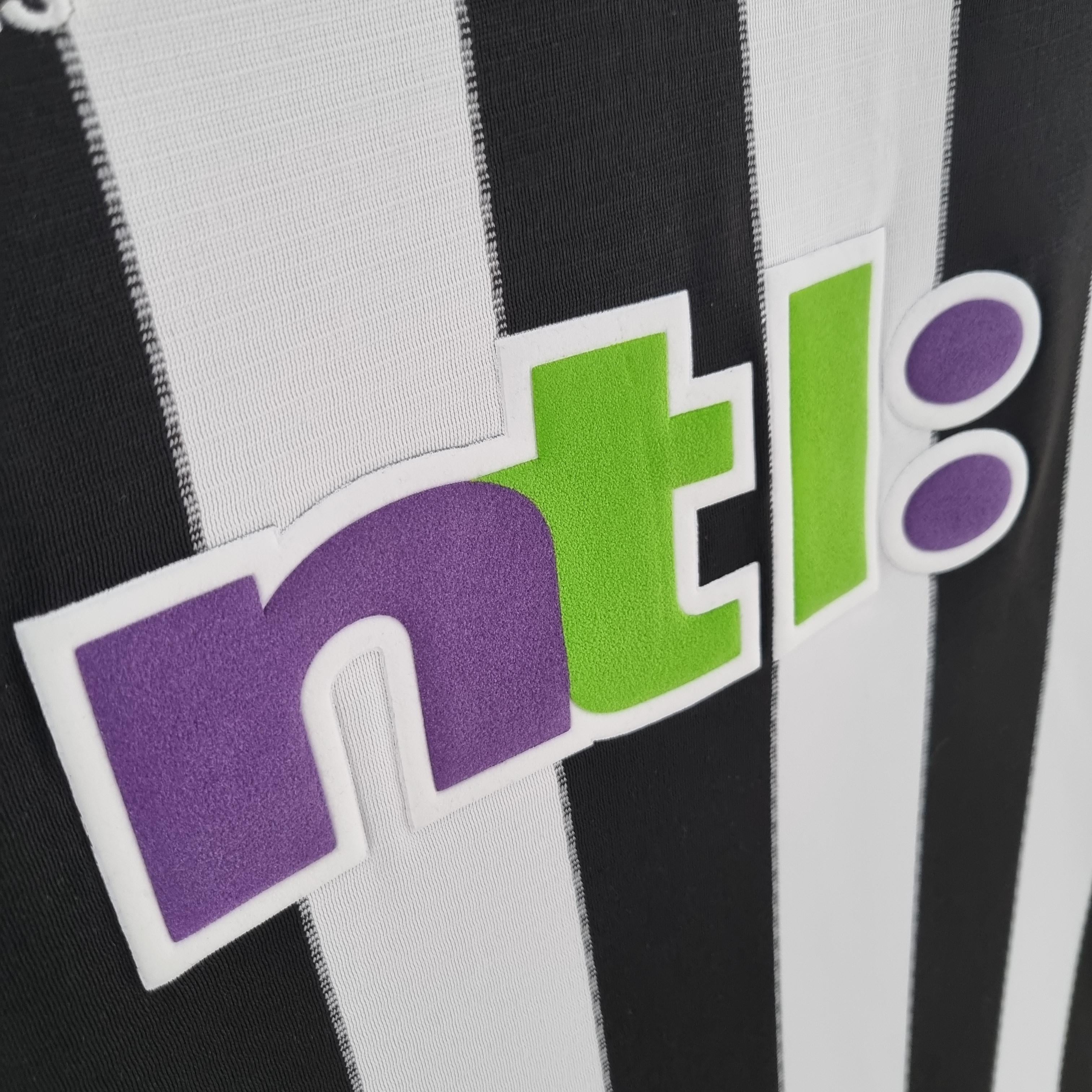 Camisa Retrô New Castle Home 00/01