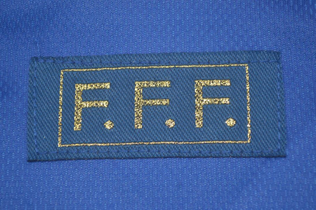 Camisa Retrô França Home Copa do Mundo Versão 1998 "Makélélé" N°24