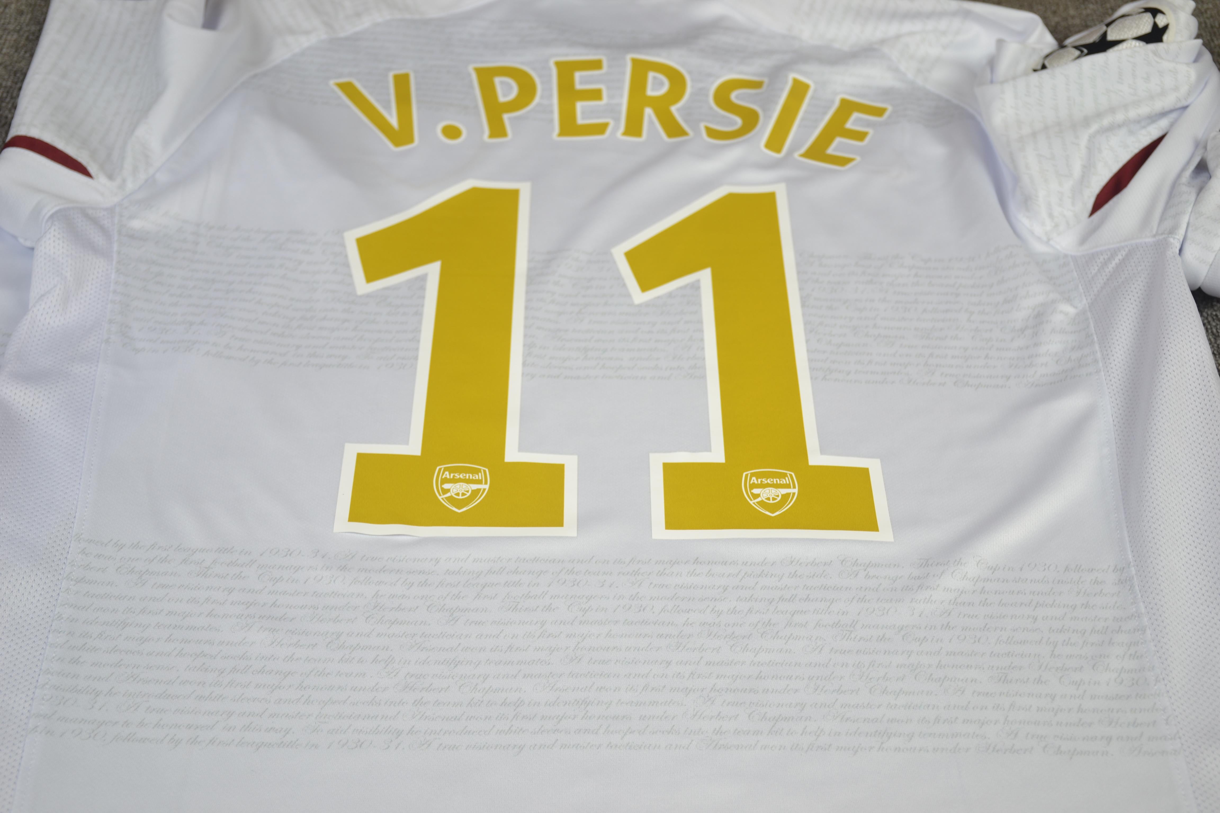 Camisa Retrô Arsenal Away 07/08 "V. Persie" Nº 11
