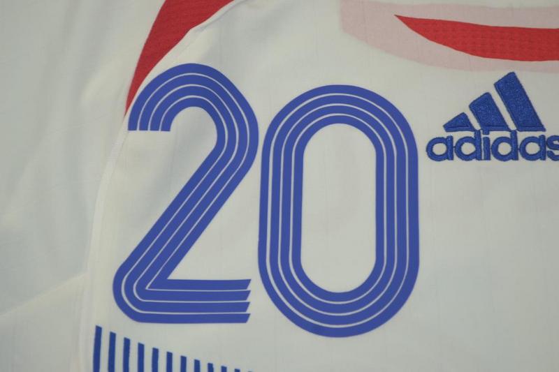 Camisa Retrô França Final Copa do Mundo Versão 2006 "Trezeguet" N°20